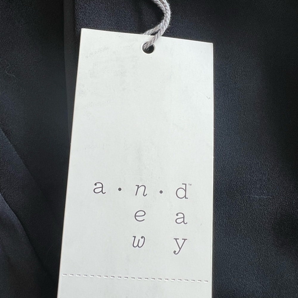 A New Day NWT Jogger Pants L Black High Rise relaxed hip & thigh satin trimmed - Picture 9 of 12